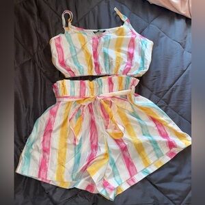 2 piece set - Matching Top & Shorts